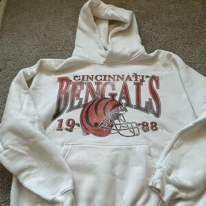 Abercrombie & Fitch White Hoodie with Cincinnati Bengals 1988 size M